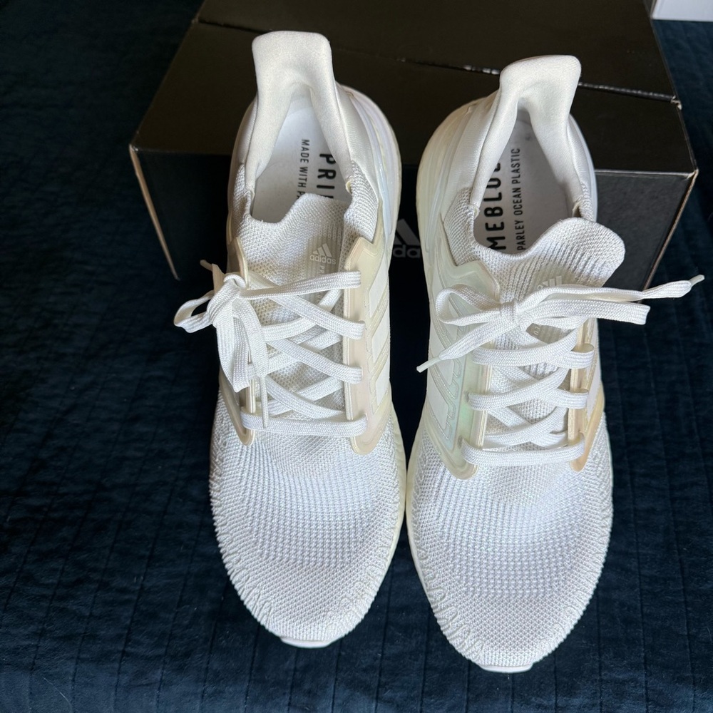 NWOT Adidas Ultraboost 20 White Iridescent Running Shoes Women’s 11.5
